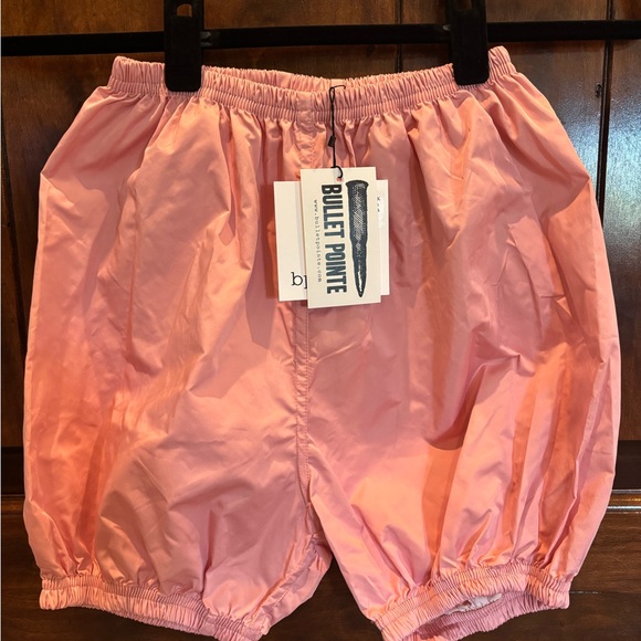 🩰 Bullet Pointe Kids Reversible Pink Dance Shorts - Picture 1 of 2